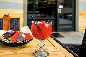 Richland Riverfront Hotel and Conference Center, Ascend Hotel Collecti