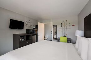 Richland Riverfront Hotel and Conference Center, Ascend Hotel Collecti