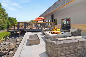 Richland Riverfront Hotel and Conference Center, Ascend Hotel Collecti