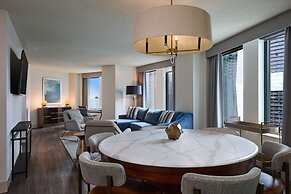 Sheraton Grand Chicago Riverwalk