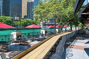 Sheraton Grand Chicago Riverwalk