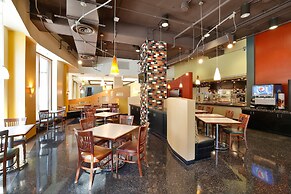 Sheraton Grand Chicago Riverwalk