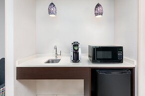 Holiday Inn Express Miami Airport Doral Area by IHG