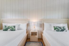 Hadley Resort and Marina