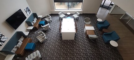 Clarion Pointe OKC Airport