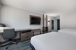 Clarion Pointe OKC Airport