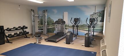 Clarion Pointe OKC Airport