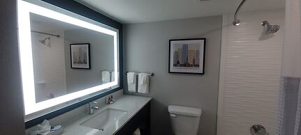 Clarion Pointe OKC Airport