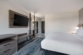 Clarion Pointe OKC Airport