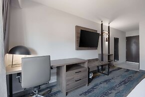 Clarion Pointe OKC Airport