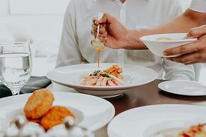 Radisson Hotel Brunei Darussalam