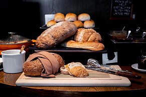 Radisson Hotel Brunei Darussalam