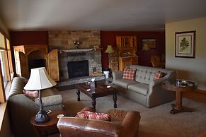 The Inn at Tomichi Village
