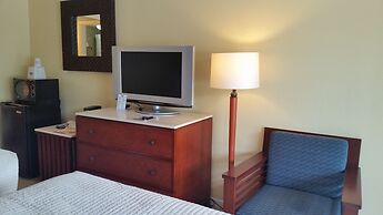 Days Inn by Wyndham Cocoa Cruiseport West At I-95/524