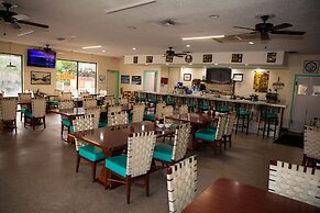 Days Inn by Wyndham Cocoa Cruiseport West At I-95/524