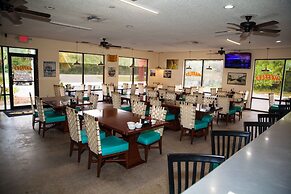 Days Inn by Wyndham Cocoa Cruiseport West At I-95/524