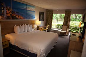 Days Inn by Wyndham Cocoa Cruiseport West At I-95/524