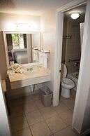 Days Inn by Wyndham Cocoa Cruiseport West At I-95/524