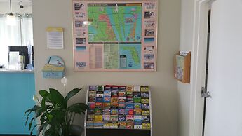 Days Inn by Wyndham Cocoa Cruiseport West At I-95/524