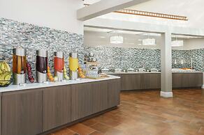 DoubleTree by Hilton Orlando Airport