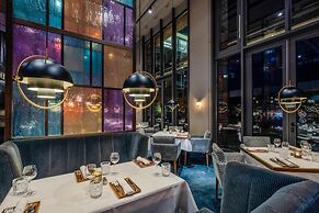 Radisson Blu Senator Hotel