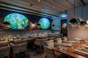 Radisson Blu Senator Hotel