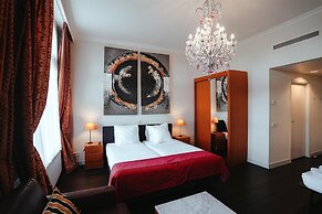 Grand Museum Hotel, BW Signature Collection