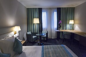 Le Royal Hotels & Resorts