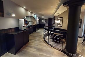 Village Hotel Swindon