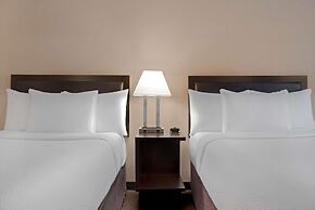 Ramada Plaza by Wyndham Calgary Downtown