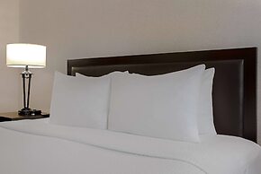 Ramada Plaza by Wyndham Calgary Downtown