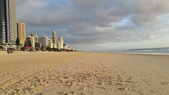 Beachcomber Surfers Paradise