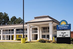 Days Inn & Suites by Wyndham Byram