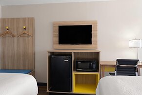 Days Inn & Suites by Wyndham Byram