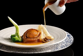 InterContinental Singapore by IHG