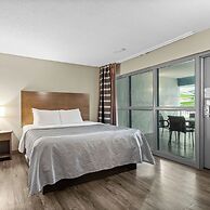 Travelodge by Wyndham Saskatoon