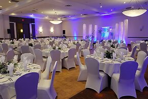 Travelodge by Wyndham Saskatoon