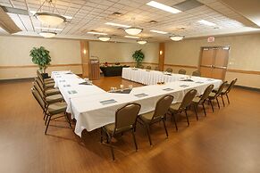 Travelodge by Wyndham Saskatoon