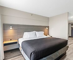 Travelodge by Wyndham Saskatoon