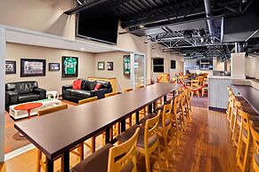 Travelodge by Wyndham Saskatoon