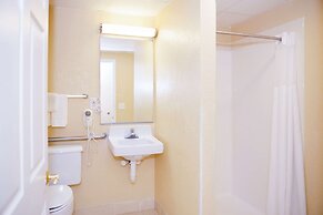 Quality Inn & Suites Ames Conference Center Near ISU Campus
