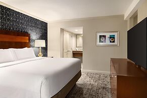 DoubleTree by Hilton Pittsburgh - Green Tree