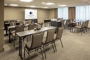 DoubleTree by Hilton Pittsburgh - Green Tree