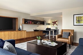 DoubleTree by Hilton Pittsburgh - Green Tree