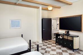 Casa Marina Key West, Curio Collection by Hilton