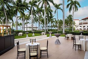 Casa Marina Key West, Curio Collection by Hilton