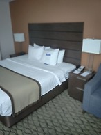 Baymont by Wyndham Madison Heights Detroit Area