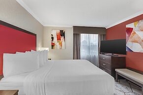 Best Western Plus Rose City Suites