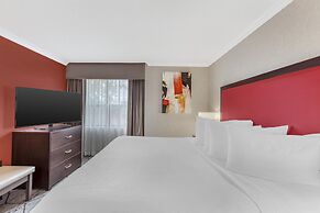 Best Western Plus Rose City Suites