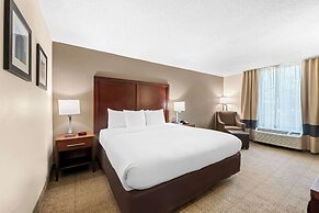 Comfort Inn & Suites Durham near Duke University